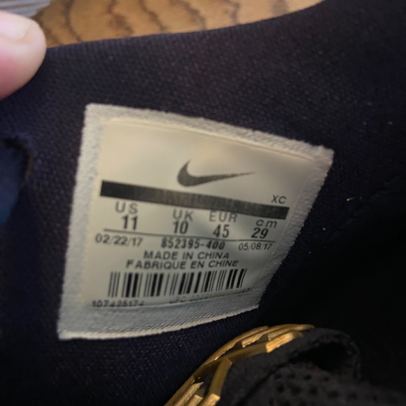 Nike Kyrie 3 Obsidian - Picture 5 of 6